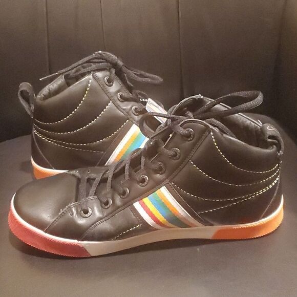 COOGI Black Leather Hi-Top Sneakers - Size 9 - Picture 3 of 12